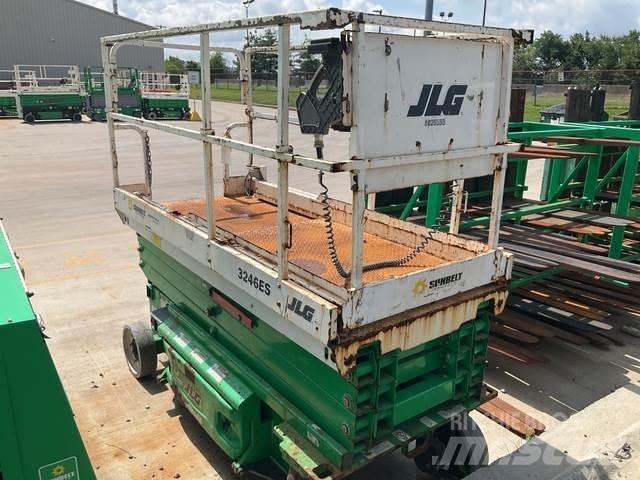 JLG 3246ES Schaarhoogwerkers