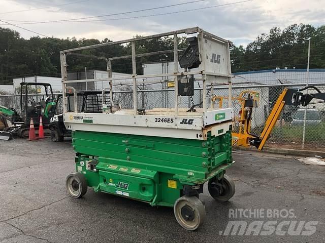 JLG 3246ES Schaarhoogwerkers