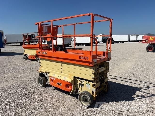 JLG 3246ES Schaarhoogwerkers
