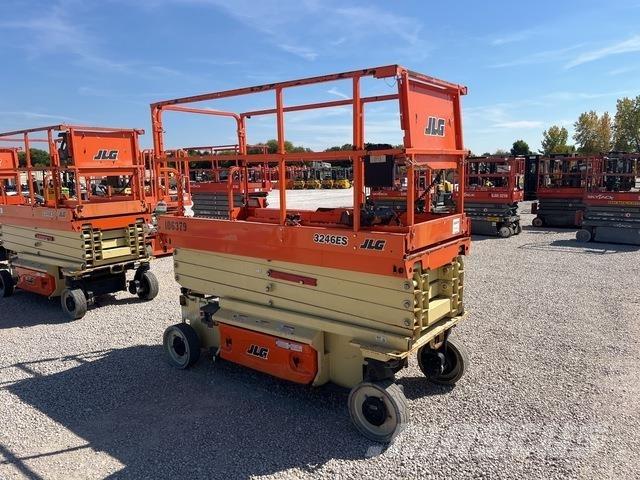 JLG 3246ES Schaarhoogwerkers