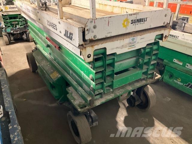 JLG 3246ES Schaarhoogwerkers