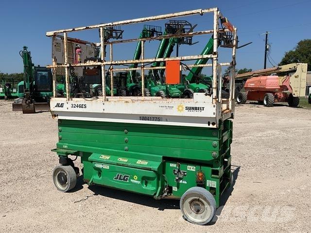 JLG 3246ES Schaarhoogwerkers