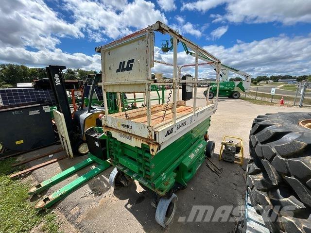 JLG 3246ES Schaarhoogwerkers