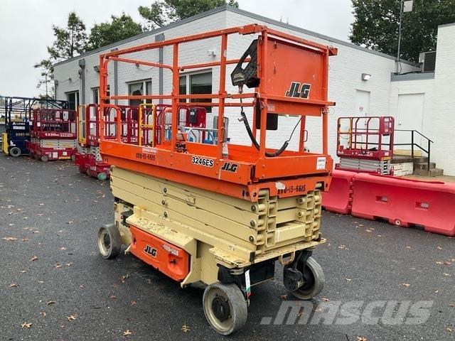 JLG 3246ES Schaarhoogwerkers