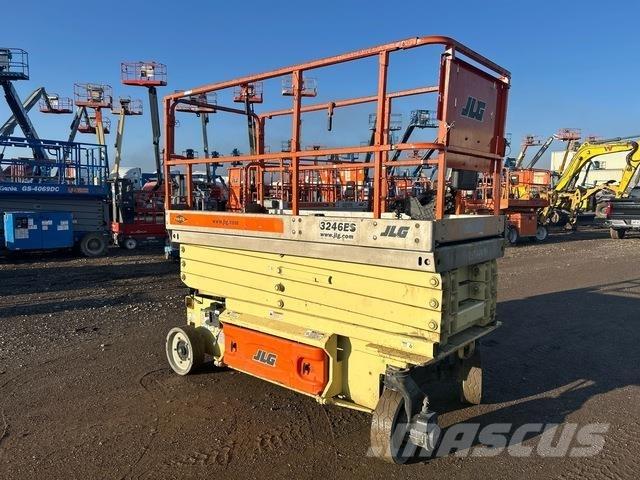 JLG 3246ES Schaarhoogwerkers
