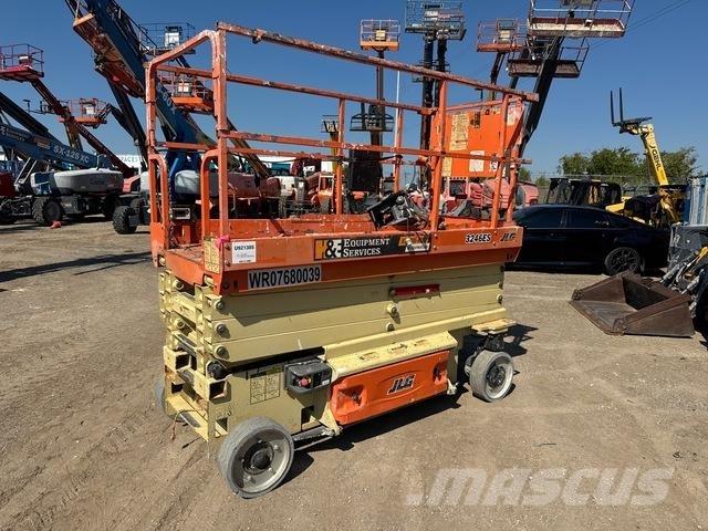 JLG 3246ES Schaarhoogwerkers