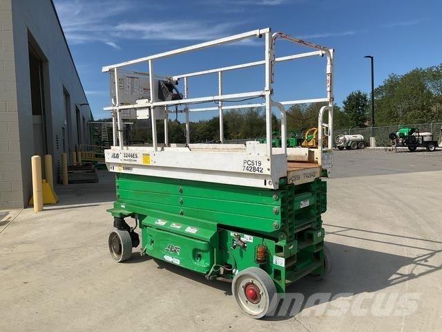 JLG 3246ES Schaarhoogwerkers
