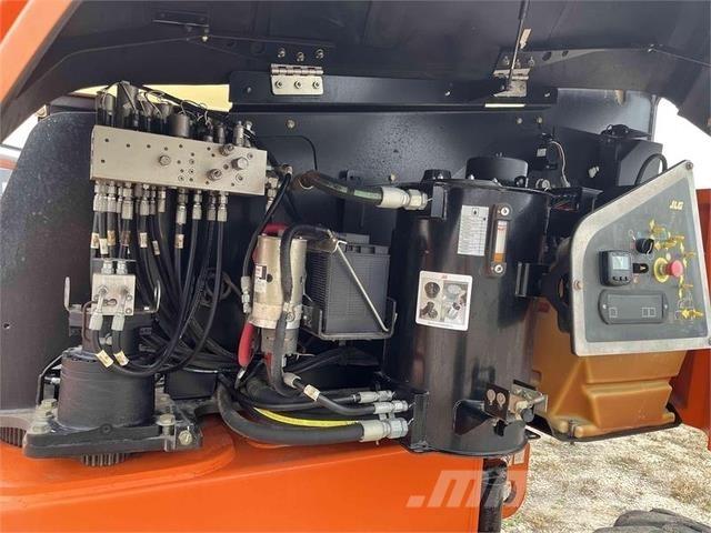 JLG 460SJ Telescoophoogwerkers