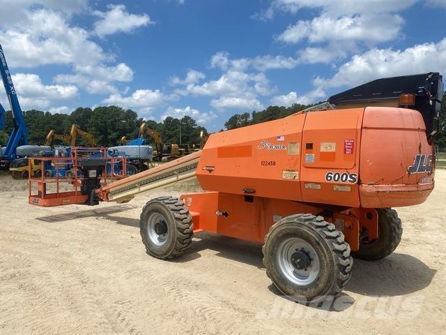 JLG 600S Telescoophoogwerkers