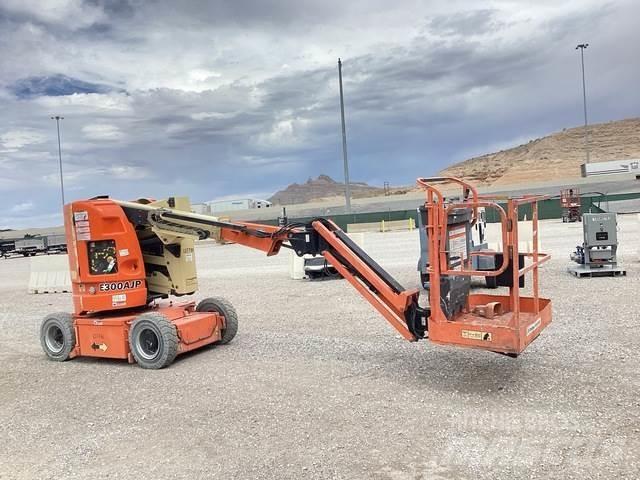 JLG E300AJP Knikarmhoogwerkers