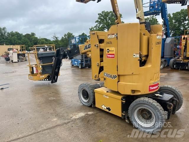 JLG E300AJP Knikarmhoogwerkers