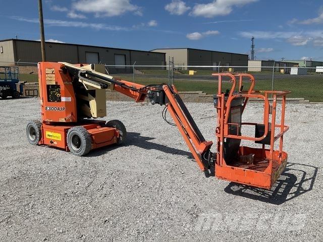 JLG E300AJP Knikarmhoogwerkers