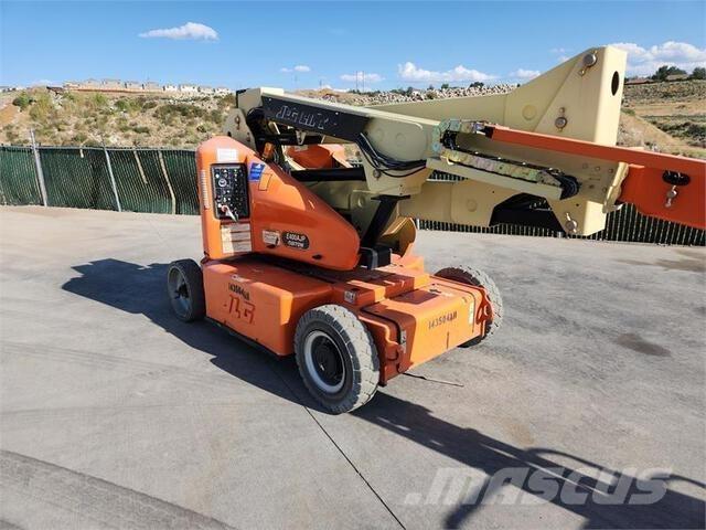 JLG E400AJP Knikarmhoogwerkers