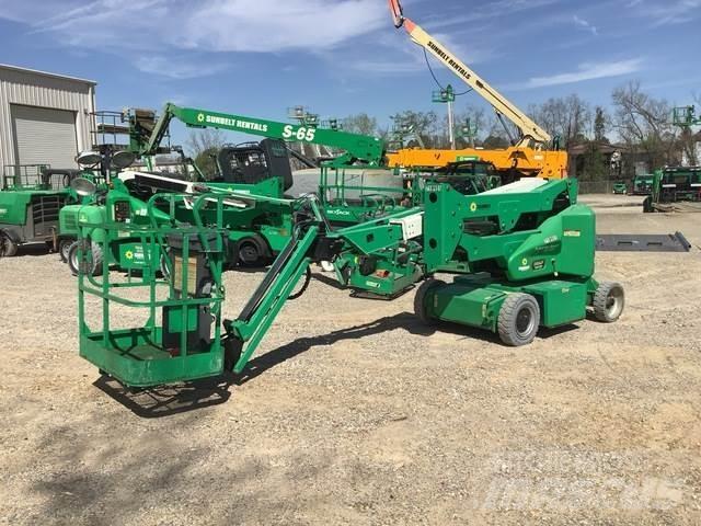 JLG E400AJPN Knikarmhoogwerkers