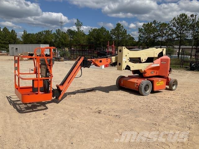 JLG E400AJPN Knikarmhoogwerkers