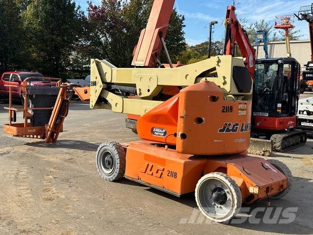 JLG E400AJPN Knikarmhoogwerkers