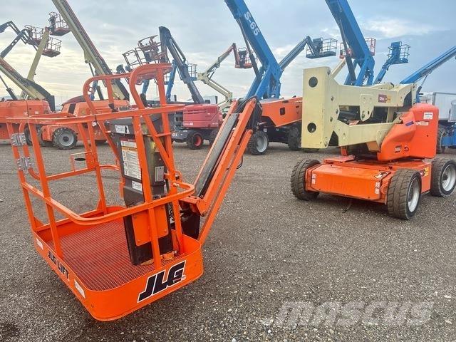 JLG E450AJ Knikarmhoogwerkers