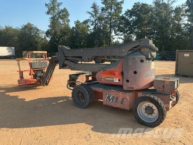 JLG E450AJ Knikarmhoogwerkers
