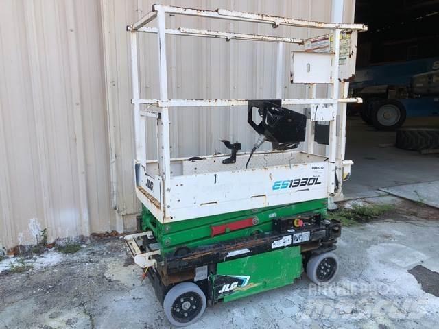 JLG ES1330L Schaarhoogwerkers
