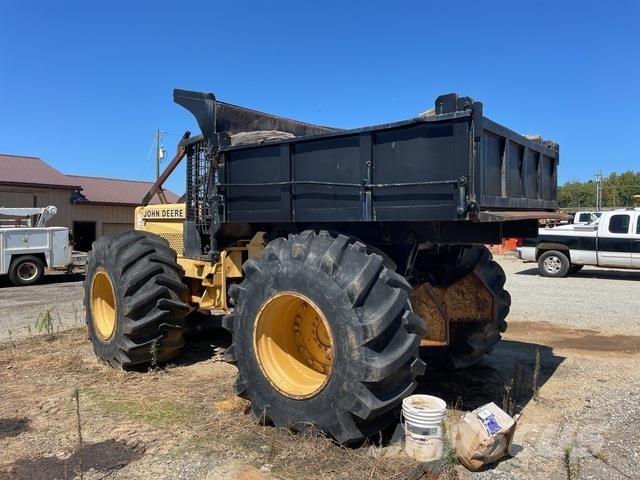 John Deere  Knik dumptrucks