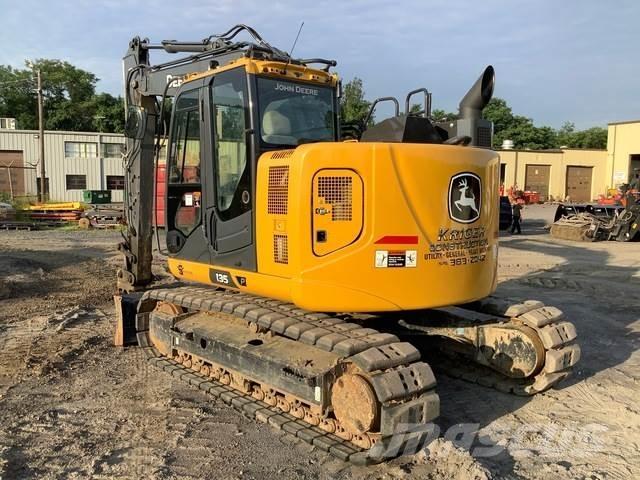 John Deere 135 Rupsgraafmachines