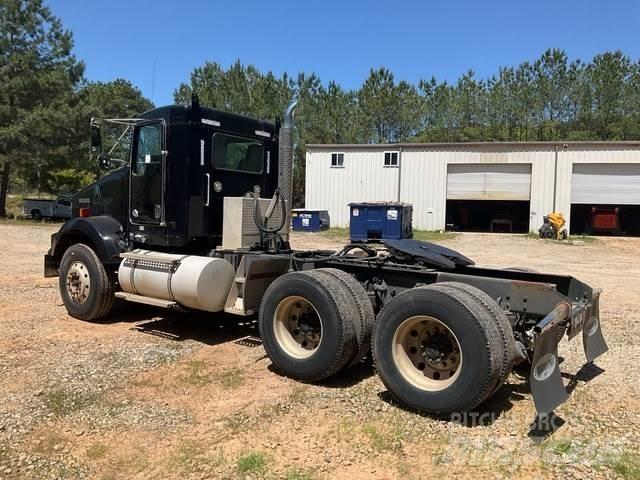 Kenworth  Trekkers