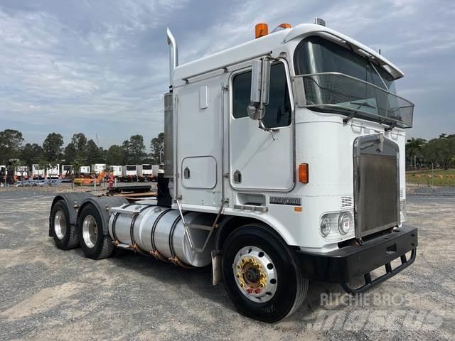 Kenworth K104 Trekkers