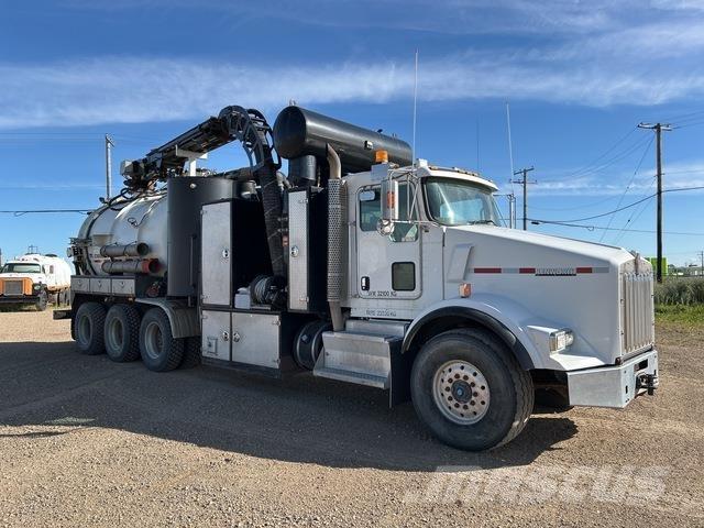 Kenworth T-800 Rupsgraafmachines
