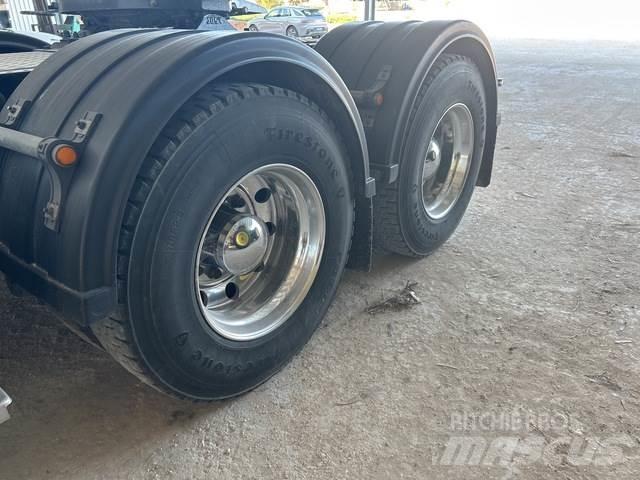 Kenworth T409 Trekkers