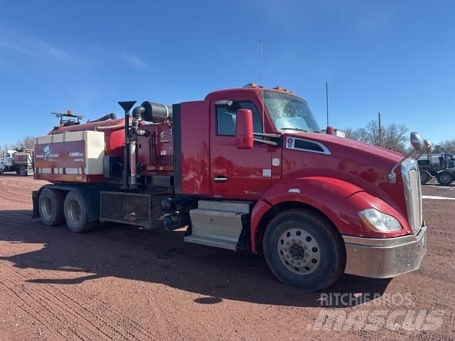 Kenworth T680 Rupsgraafmachines
