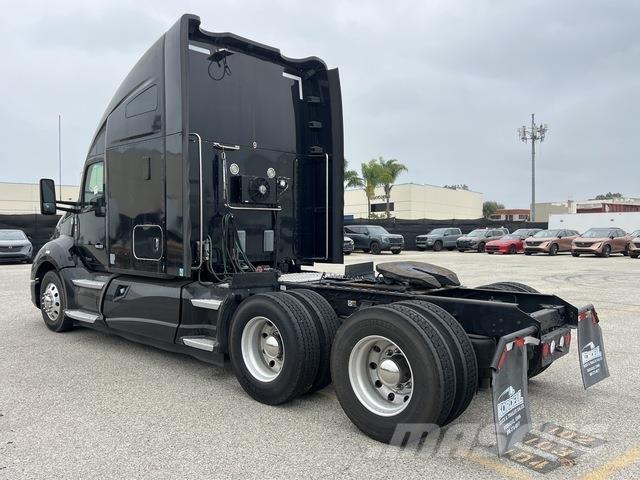 Kenworth T680 Trekkers