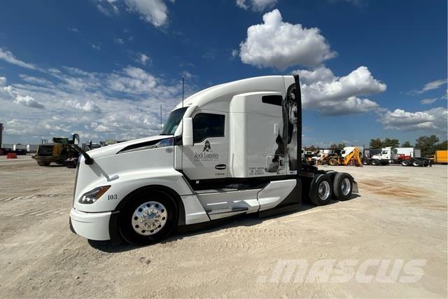 Kenworth T680 Trekkers