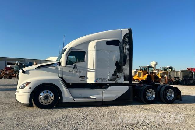 Kenworth T680 Trekkers