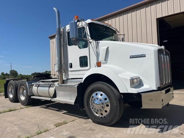 Kenworth T800 Trekkers