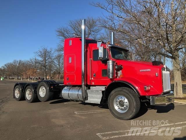 Kenworth T800 Trekkers