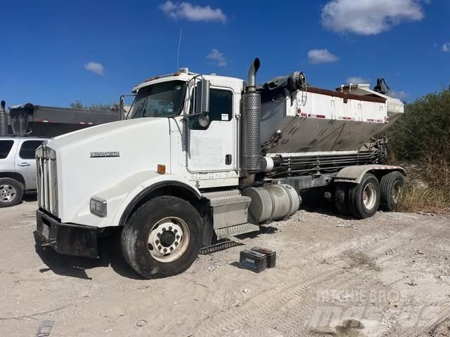 Kenworth T800 Betonmixers en pompen