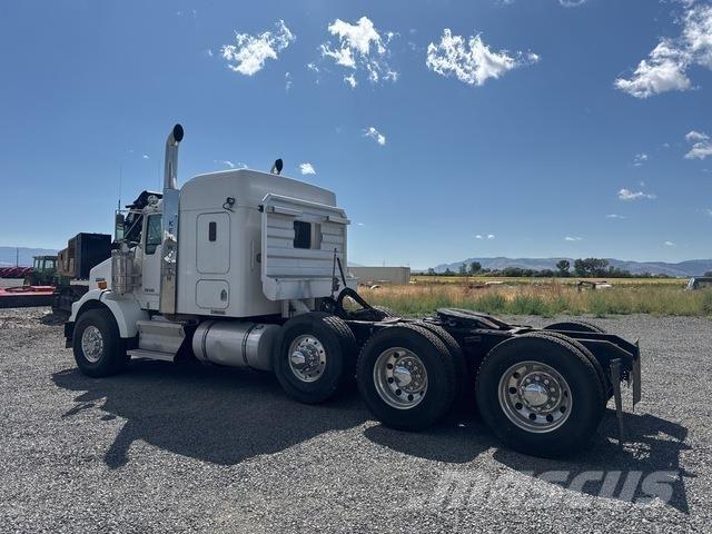 Kenworth T800 Trekkers