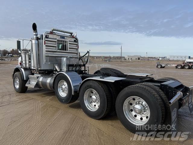 Kenworth T800W Trekkers