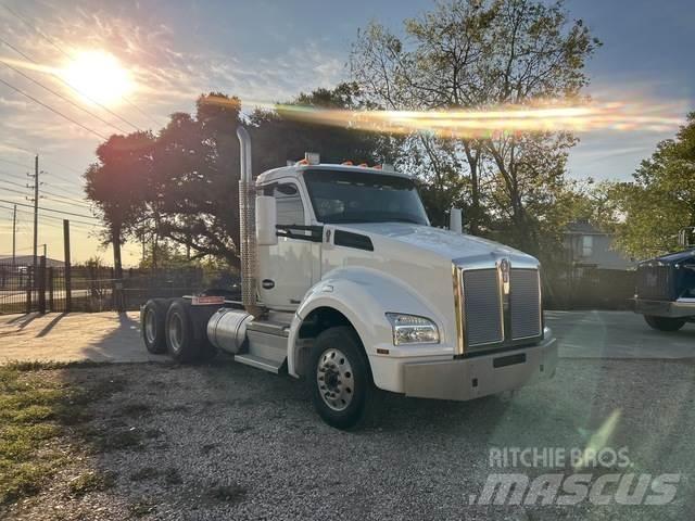 Kenworth T880 Trekkers