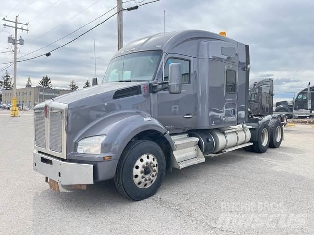 Kenworth T880 Trekkers