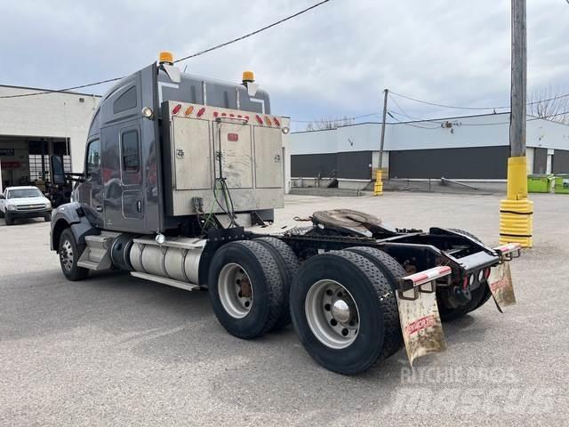 Kenworth T880 Trekkers
