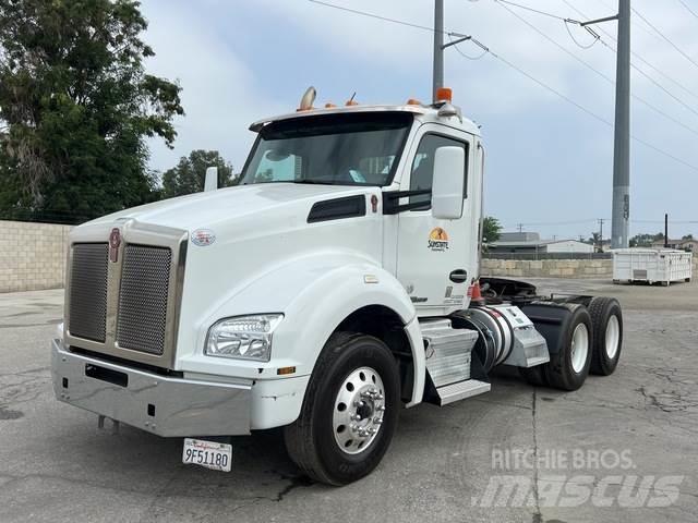 Kenworth T880 Trekkers