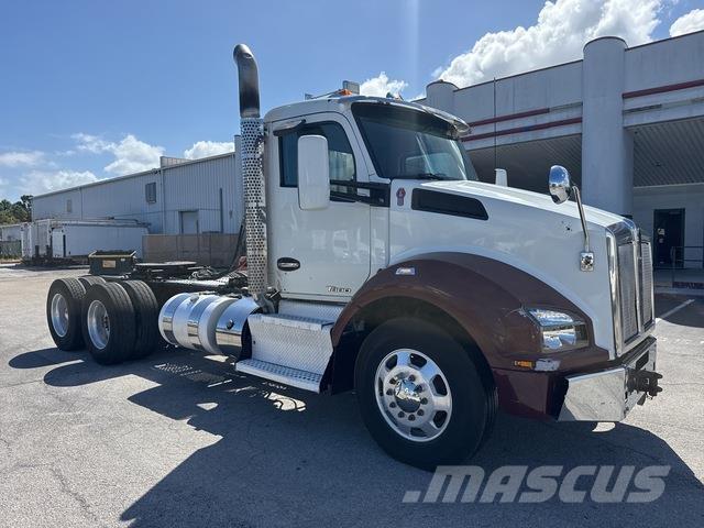 Kenworth T880 Trekkers