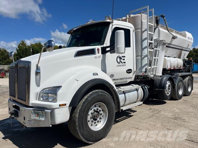 Kenworth T880 Betonmixers en pompen