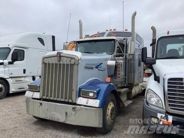 Kenworth W900 Trekkers