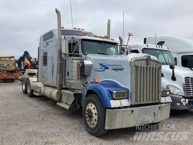 Kenworth W900 Trekkers