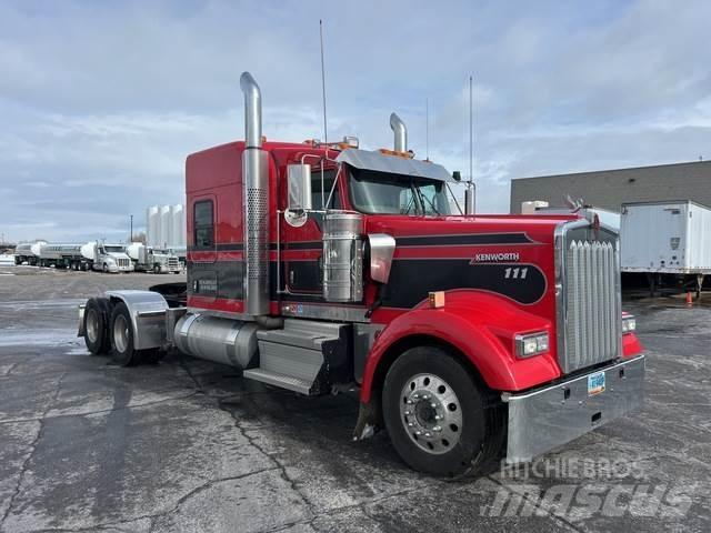 Kenworth W900 Trekkers