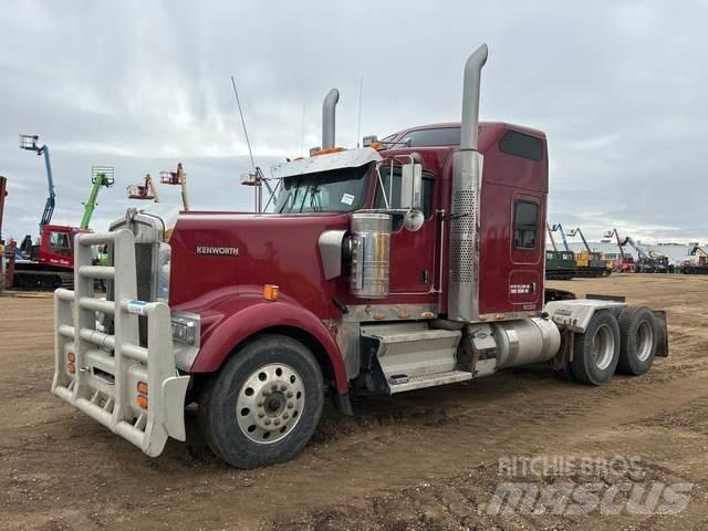 Kenworth W900 Trekkers