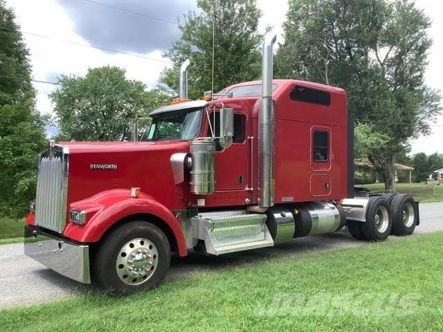 Kenworth W900 Trekkers