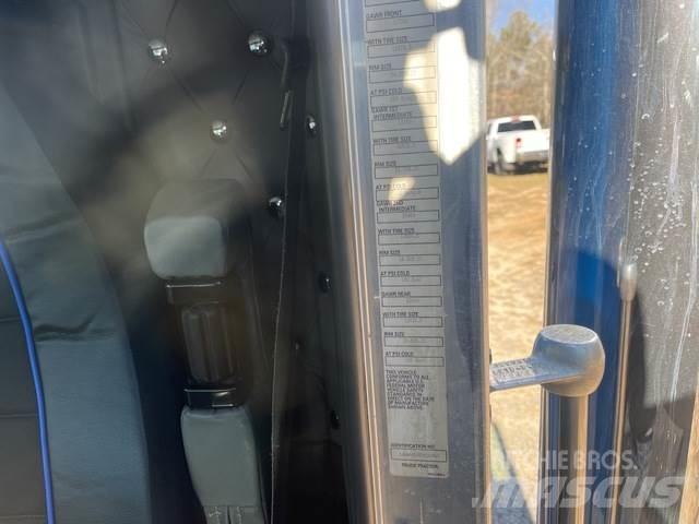 Kenworth W900L Trekkers